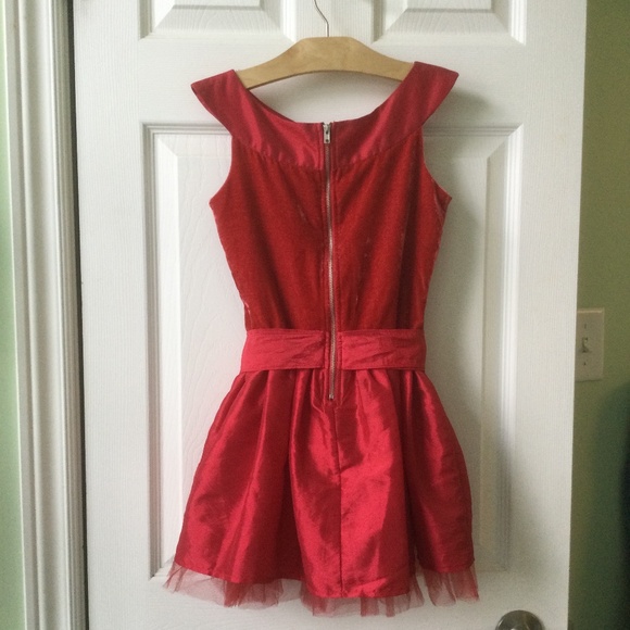 American Girl Joyful Jewels Red Holiday Dress - Picture 3 of 10